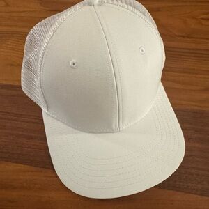 Vineyard Vines White Mesh Trucker Hat